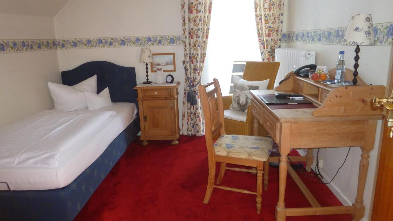 Hotel Landhaus Lahmann Bad Eilsen Bagian luar foto