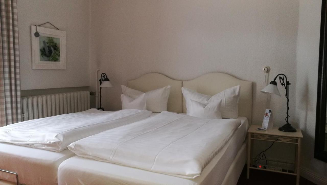 Hotel Landhaus Lahmann Bad Eilsen Bagian luar foto